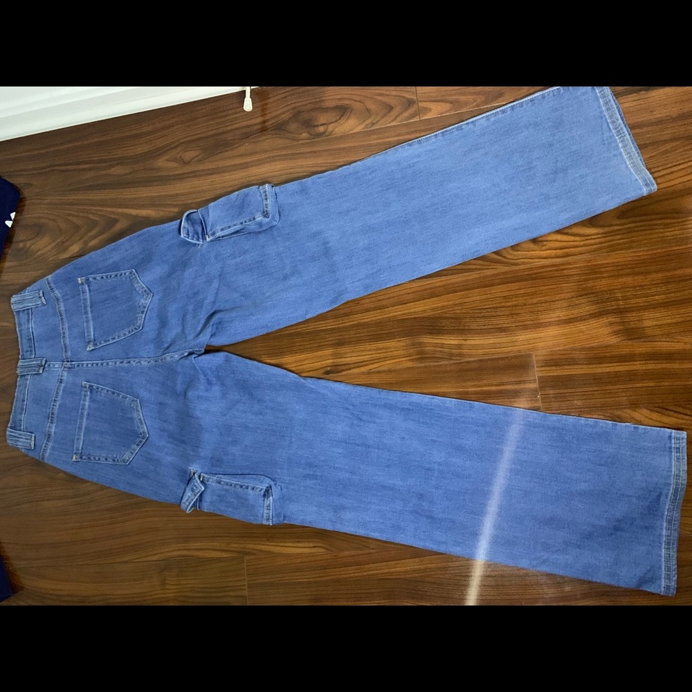 Jeans🦋 - Picture 2 of 3